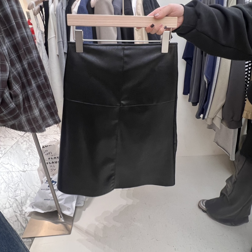 FLAUNT韓國直郵女裝新品推薦時尚人氣真品熱賣休閑短裙皮革FLAUNT短裙圖色2