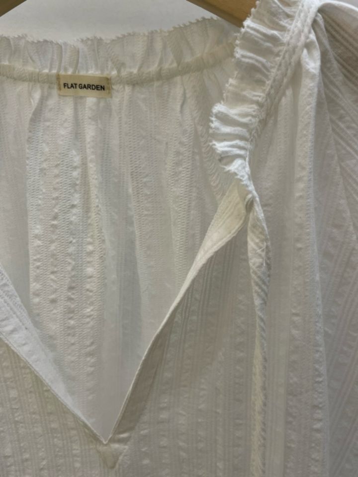LA MUETTE/JAMIESTONE東大門直郵女裝新品休閑襯衫蕾絲衫FLAT GARDEN/LA MUETTE/JAMIESTONE襯衫/蕾絲衫