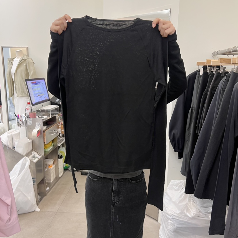 MOIBLE韓國直郵東大門實拍女裝新品職業25春夏推薦人氣長袖T恤MOIBLE長袖T恤圖色4