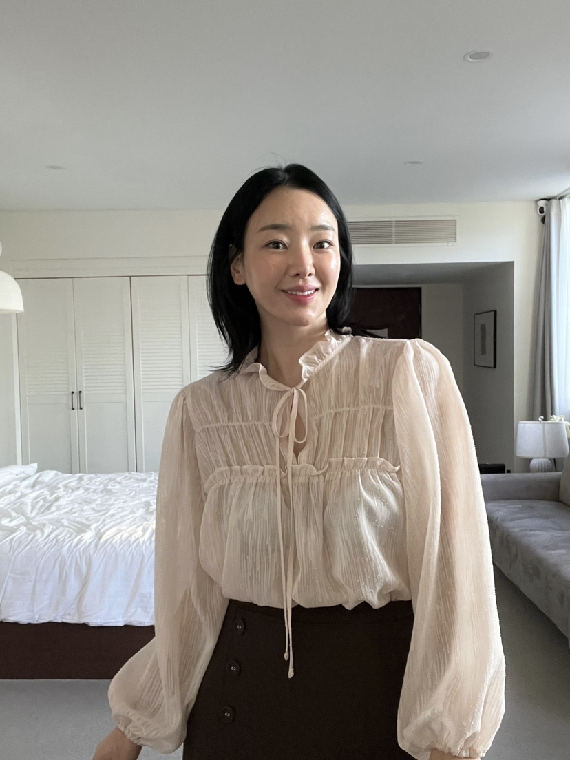 VERNI東大門直郵女裝新款時尚真品人氣職業休閑襯衫蕾絲衫絨VERNI襯衫/蕾絲衫