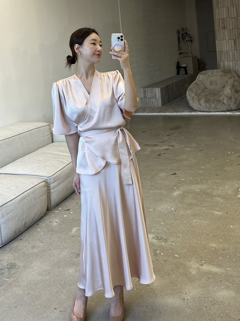 VERNI東大門直郵女裝新品真品熱賣人氣職業推薦25春夏襯衫蕾絲衫VERNI襯衫/蕾絲衫