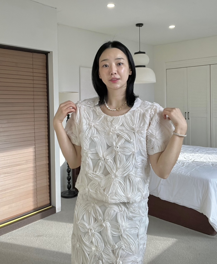 VERNI韓國直郵女士新款25春夏休閑人氣時尚真品職業襯衫蕾絲衫VERNI襯衫/蕾絲衫