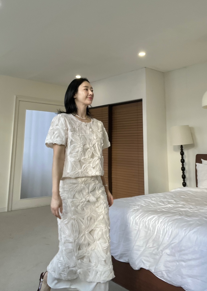 VERNI韓國直郵女士新款25春夏休閑人氣時尚真品職業襯衫蕾絲衫VERNI襯衫/蕾絲衫