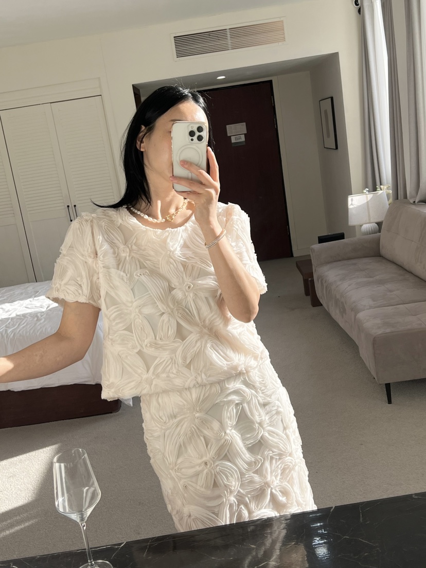 VERNI韓國直郵女士新款25春夏休閑人氣時尚真品職業襯衫蕾絲衫VERNI襯衫/蕾絲衫