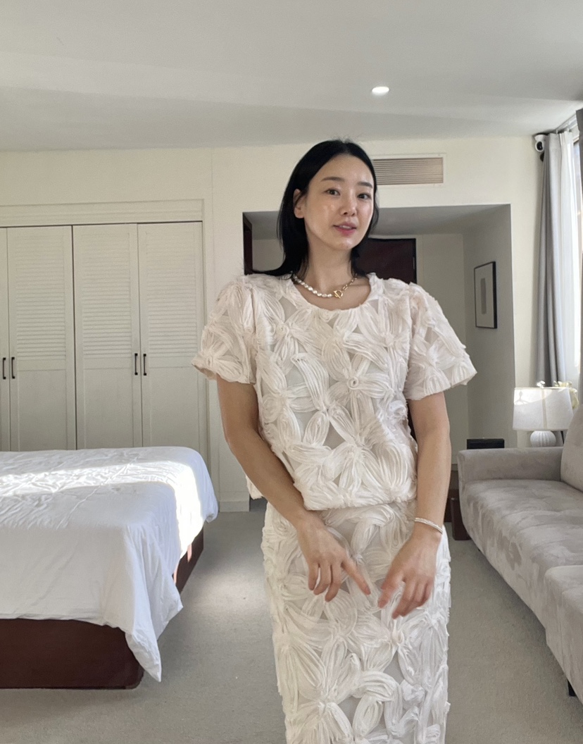 VERNI韓國直郵女士新款25春夏休閑人氣時尚真品職業襯衫蕾絲衫VERNI襯衫/蕾絲衫
