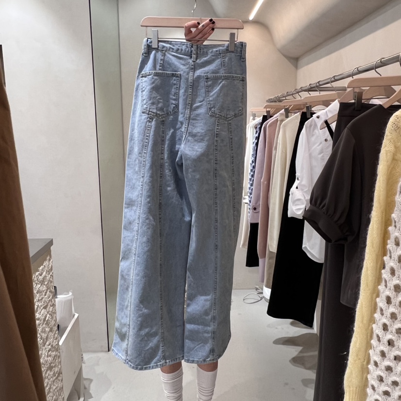 LEAP韓國直郵東大門實拍女裝新品休閑推薦人氣熱賣時尚牛仔褲LOVE ROSIE牛仔褲