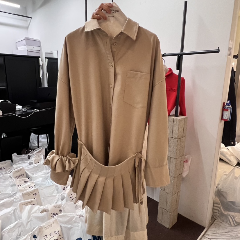 UNANSWERED-MYSTERY東大門代購女裝新品25春夏職業套裝喇叭UNANSWERED-MYSTERY套裝圖色1