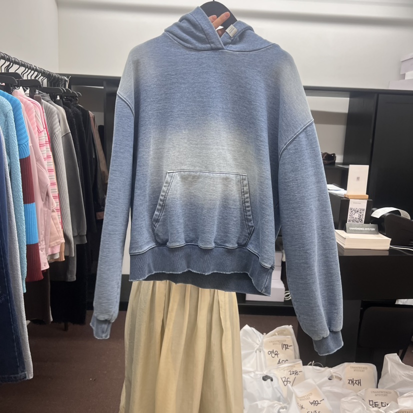 UNANSWERED-MYSTERY韓國直郵女裝新品真品休閑熱賣人氣衛衣UNANSWERED-MYSTERY衛衣圖色1