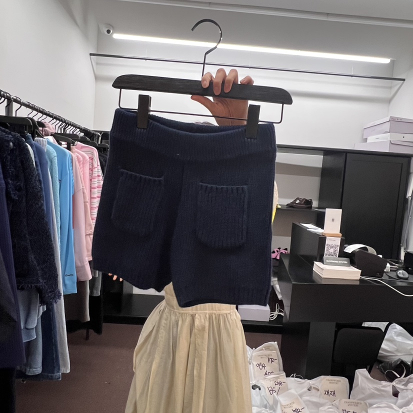 UNANSWERED-MYSTERY東大門代購女裝新款人氣25春夏短褲口袋UNANSWERED-MYSTERY短褲圖色2