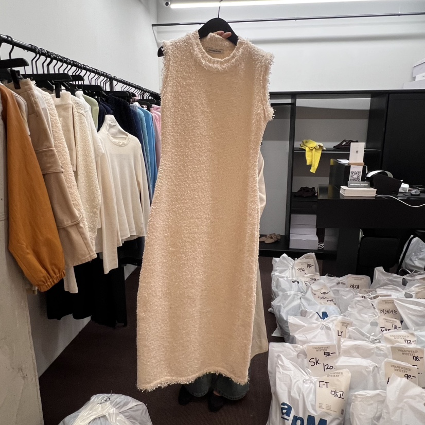 UNANSWERED-MYSTERY東大門直郵女士新款熱賣25春夏連衣裙粗花呢UNANSWERED-MYSTERY連衣裙圖色1