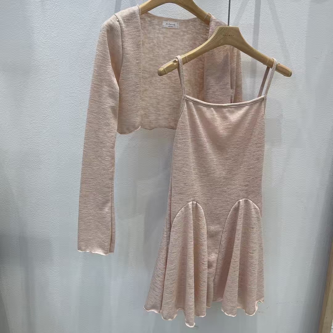 HOLYMOLY韓國直郵女裝新品時尚推薦真品熱賣25春夏人氣套裝HOLYMOLY套裝圖色2