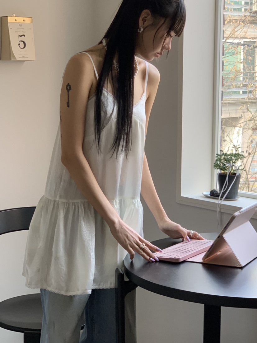 BRICKLANE東大門實拍女士新款25春夏時尚熱賣真品人氣連衣裙BRICKLANE連衣裙