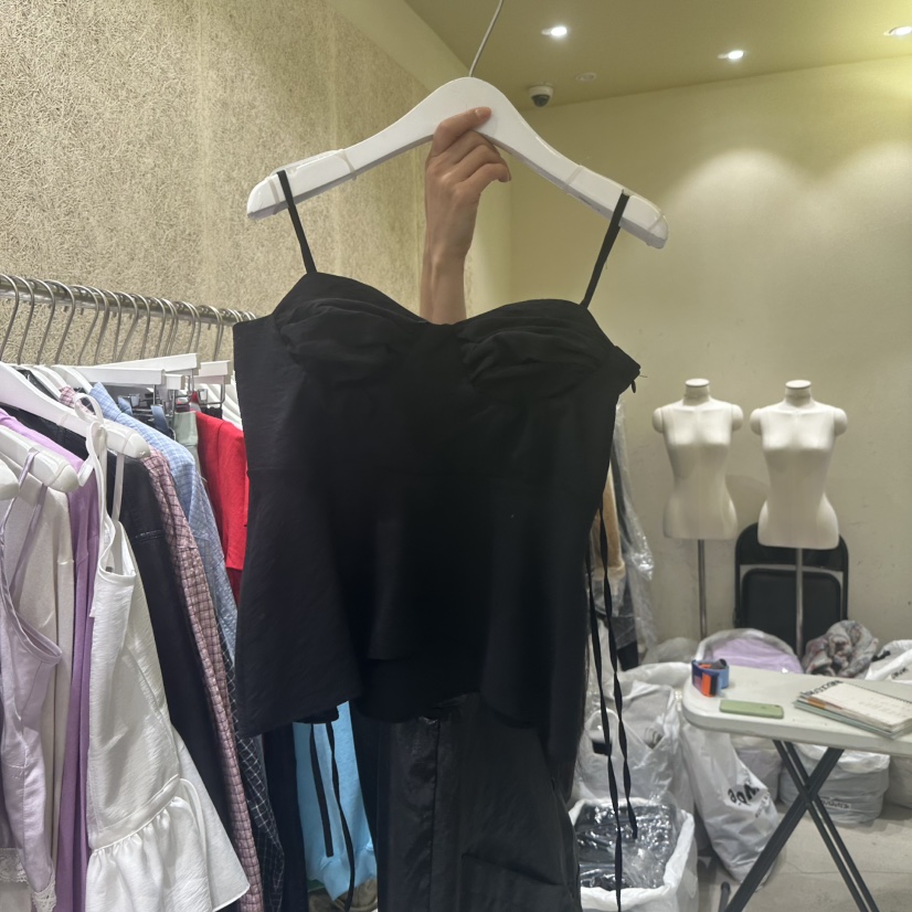 REFLAT韓國代購女裝新款時尚推薦職業25春夏真品吊帶背心天絲REFLAT吊帶/背心圖色2