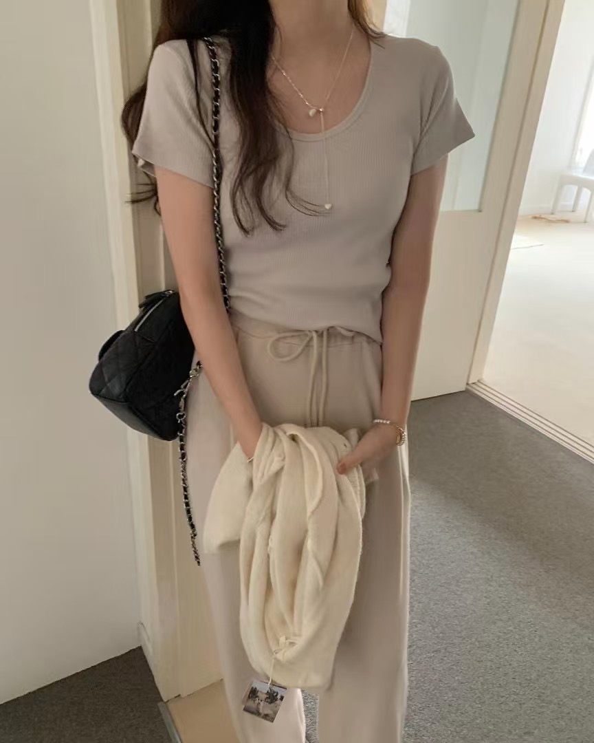 PYT-ot東大門實拍女士新款真品休閑熱賣25春夏時尚職業T恤pretty young thingT恤圖色2