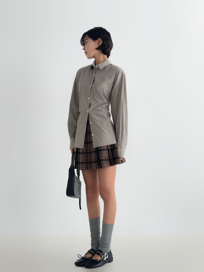 OVER NEAP韓國直郵東大門代購女裝新品25春夏真品人氣短裙OVER NEAR短裙