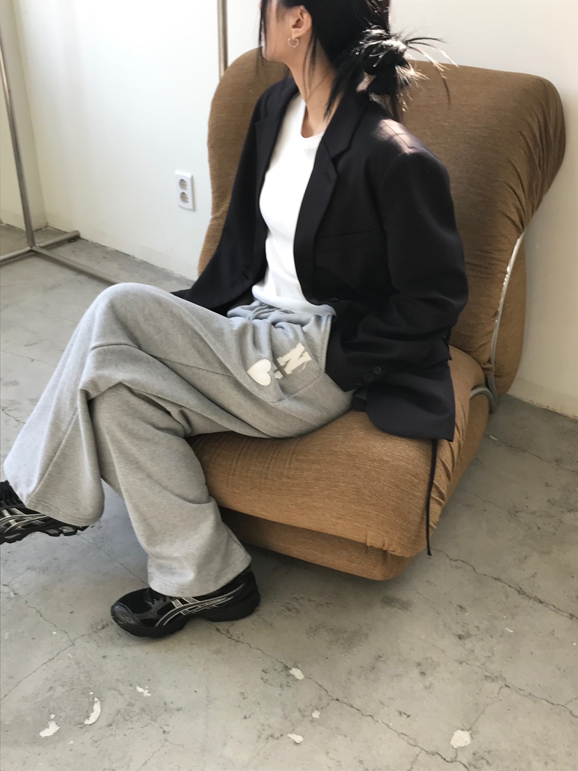 ESCHER韓國直郵東大門實拍女裝新品推薦時尚真品休閑熱賣夾克ESCHER夾克