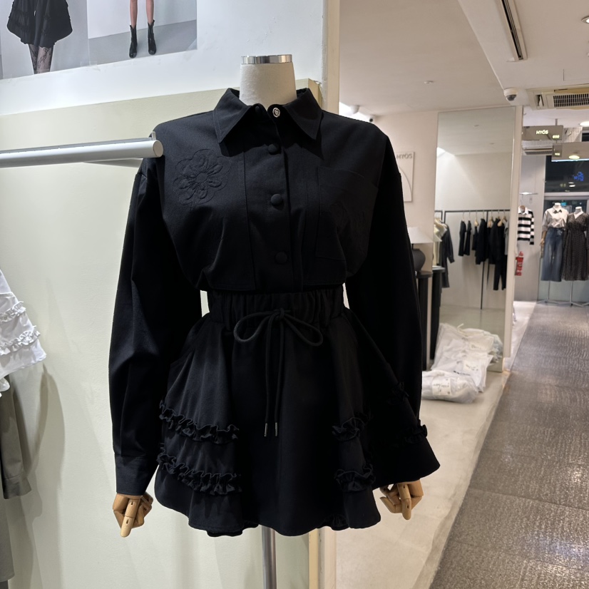 OREUM韓國直郵女裝新款熱賣休閑人氣25春夏時尚真品襯衫蕾絲衫OihEum襯衫/蕾絲衫圖色2