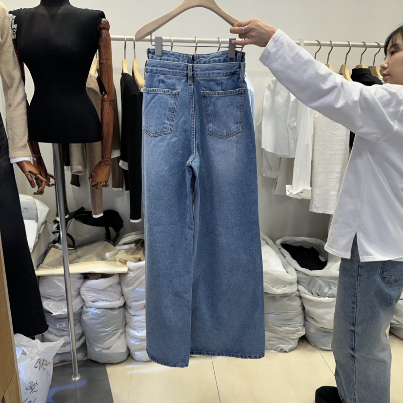 Q C直郵韓國代購女裝新款熱賣推薦休閑真品職業時尚牛仔褲Republlc of qc牛仔褲