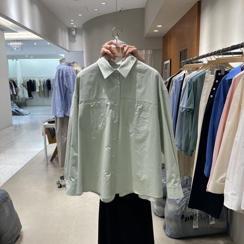 BOUTIQUE SEOUL-P直郵韓國代購女裝新品25春夏襯衫蕾絲衫兩個口袋But ton/BOUTIQUE SEOUL襯衫/蕾絲衫圖色3