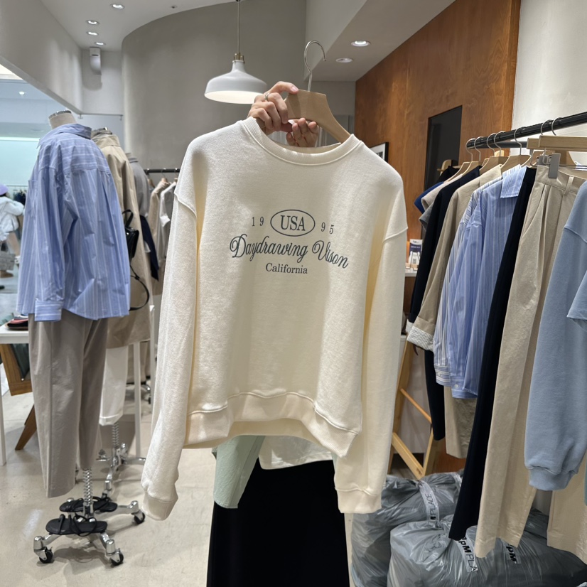 BOUTIQUE SEOUL-P韓國直郵女裝新款25春夏休閑推薦人氣衛衣But ton/BOUTIQUE SEOUL衛衣圖色3