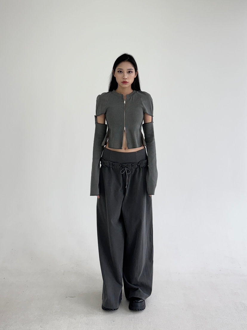 NOV7韓國直郵女裝新品休閑25春夏推薦長袖T恤可拆卸拉鏈復古the ebony eyes/NOV7長袖T恤