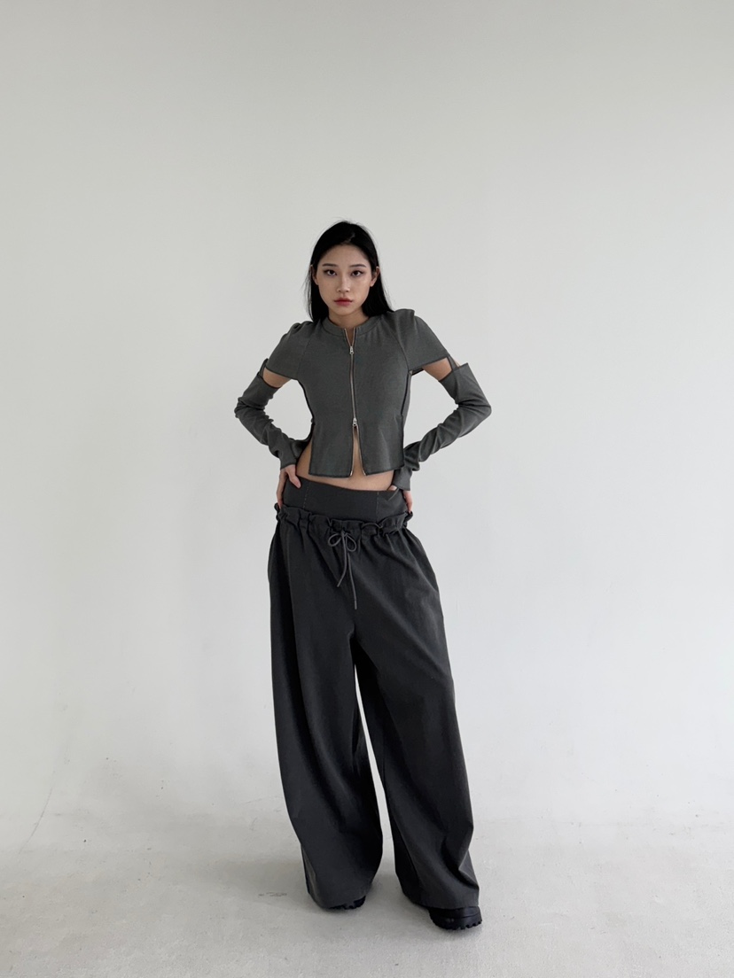 NOV7韓國直郵女裝新品休閑25春夏推薦長袖T恤可拆卸拉鏈復古the ebony eyes/NOV7長袖T恤