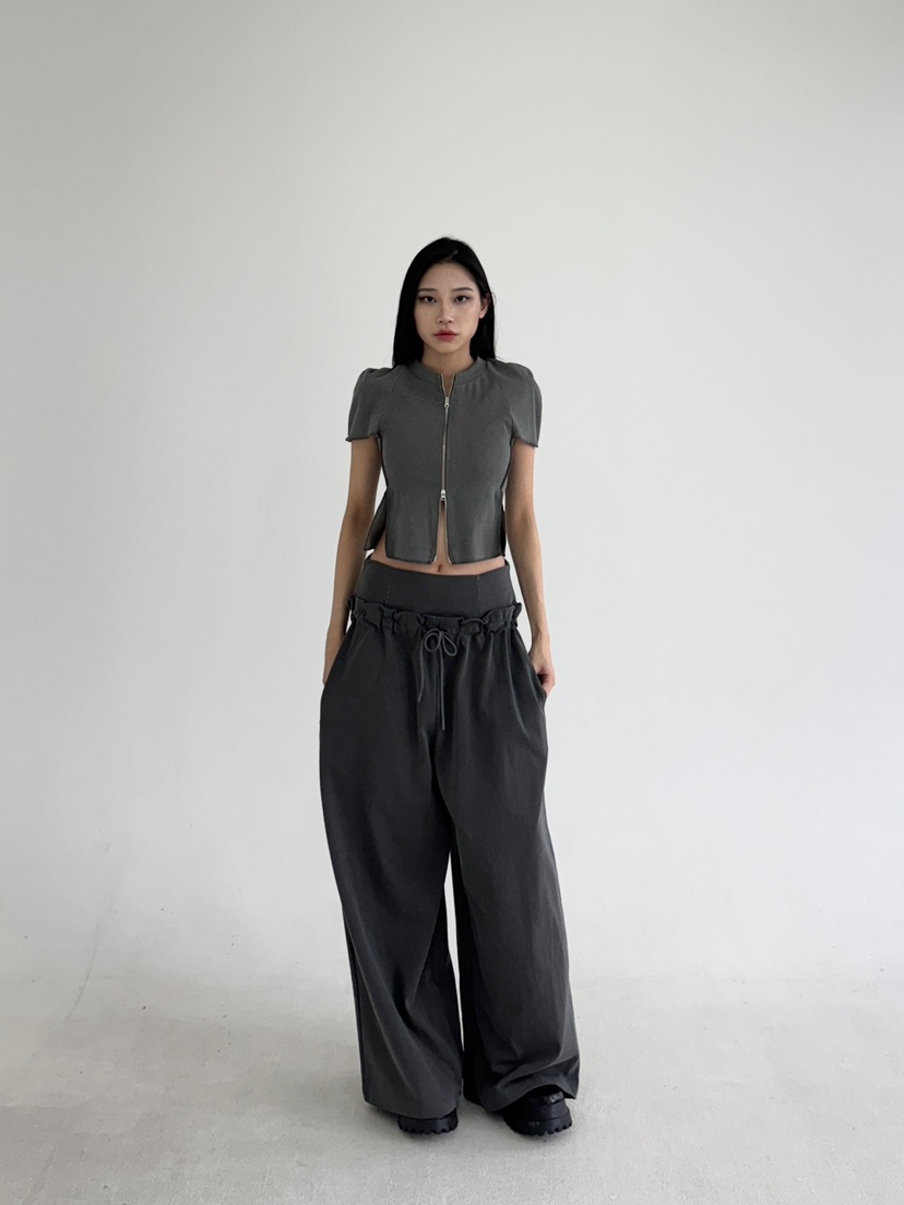 NOV7韓國直郵女裝新品休閑25春夏推薦長袖T恤可拆卸拉鏈復古the ebony eyes/NOV7長袖T恤