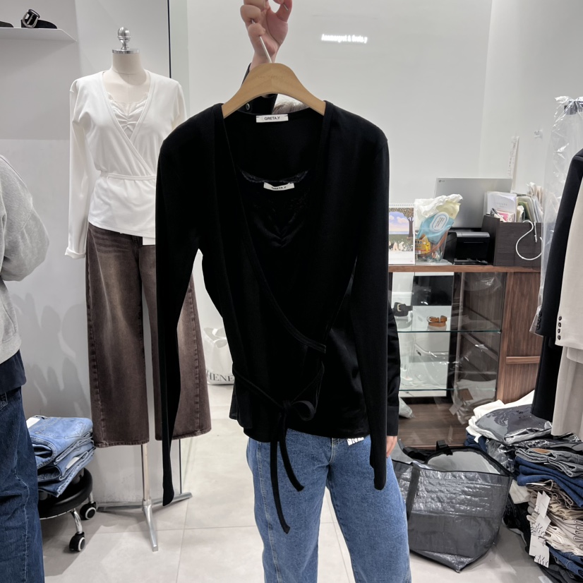 ANN MARGRET韓國直郵東大門實拍女裝新款真品長袖T恤不含內搭開衫GRETA.Y長袖T恤圖色2