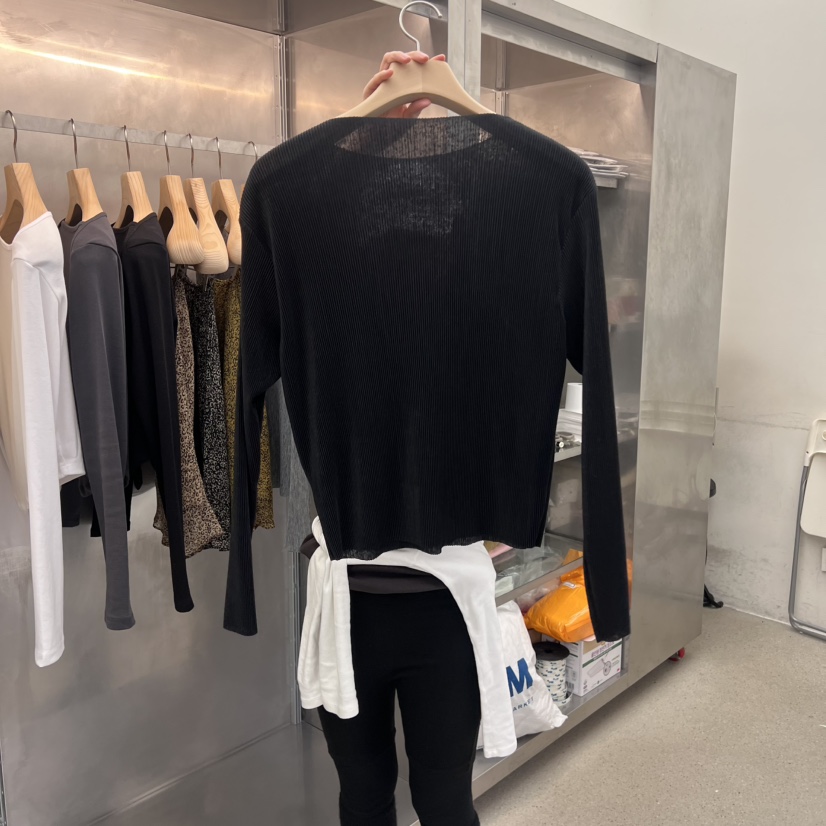 ESSENCE直郵韓國代購女裝新品時尚真品熱賣推薦人氣襯衫蕾絲衫ESSENCE襯衫/蕾絲衫