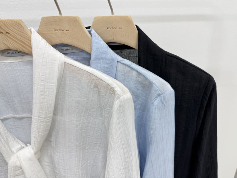 LIMLIMLIM韓國直郵東大門實拍女裝新品人氣推薦真品襯衫蕾絲衫LIM LIM LIM襯衫/蕾絲衫