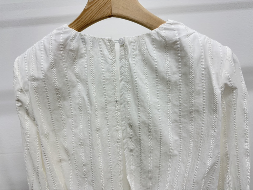 LIMLIMLIM韓國直郵東大門代購女裝新品時尚熱賣真品襯衫蕾絲衫LIM LIM LIM襯衫/蕾絲衫
