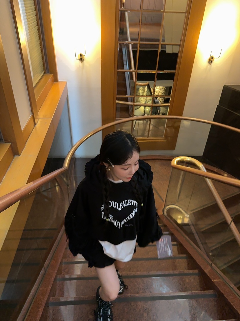 PALETTE-Q韓國直郵東大門實拍女裝新品職業人氣真品衛衣兜帽PALETTE衛衣