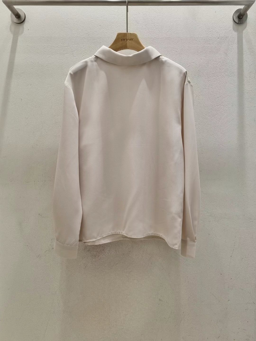 HERME韓國直郵東大門實拍女裝新品休閑職業推薦熱賣襯衫蕾絲衫HERME襯衫/蕾絲衫圖色1
