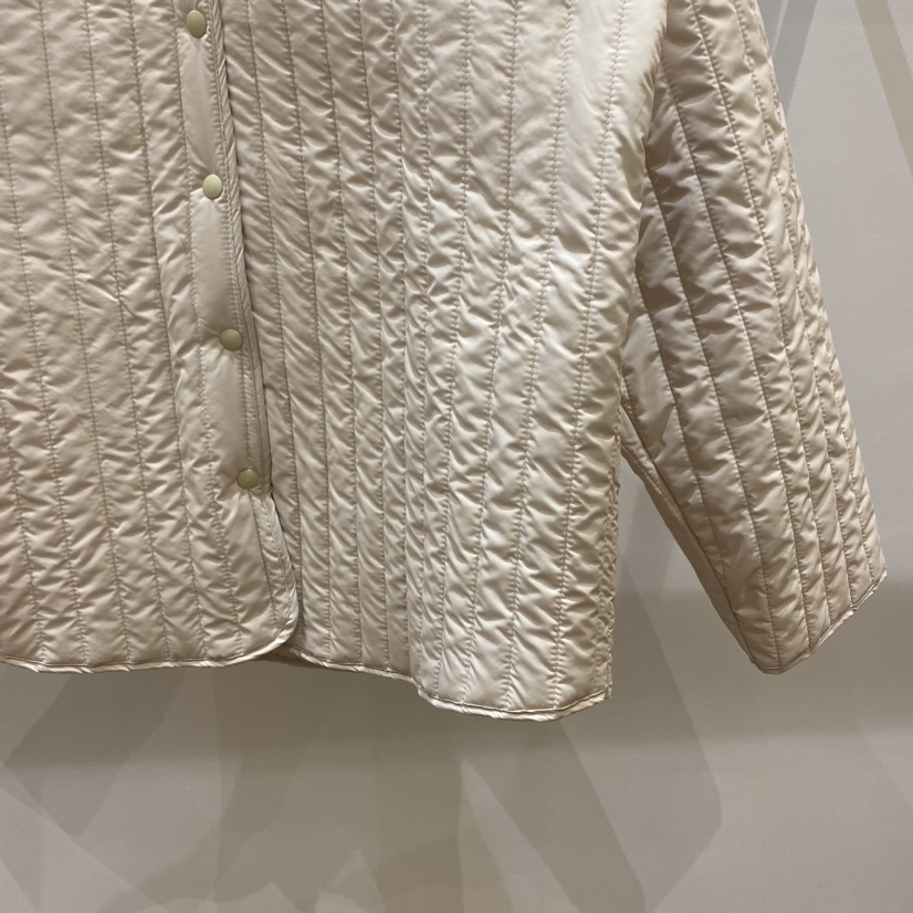 SILVER韓國直郵東大門實拍女裝新品時尚熱賣短款棉服兜帽絎縫SILVER短款棉服