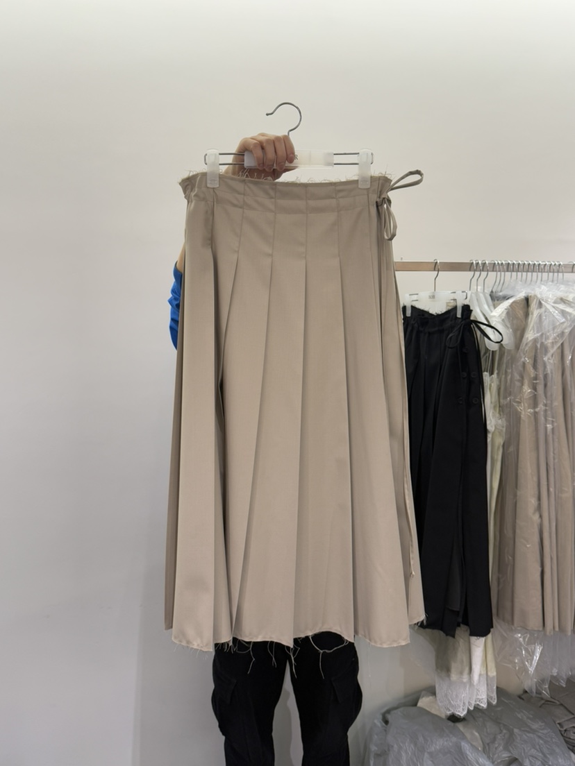 ESCHER韓國直郵東大門實拍女裝新品時尚推薦25春夏半身裙中短裙ESCHER半身裙/中短裙圖色2