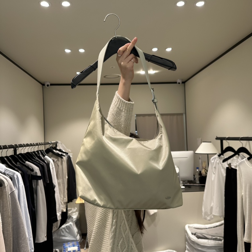 RE STOCK韓國直郵女裝新款休閑真品熱賣推薦人氣單肩斜跨包RE STOCK單肩/斜跨包