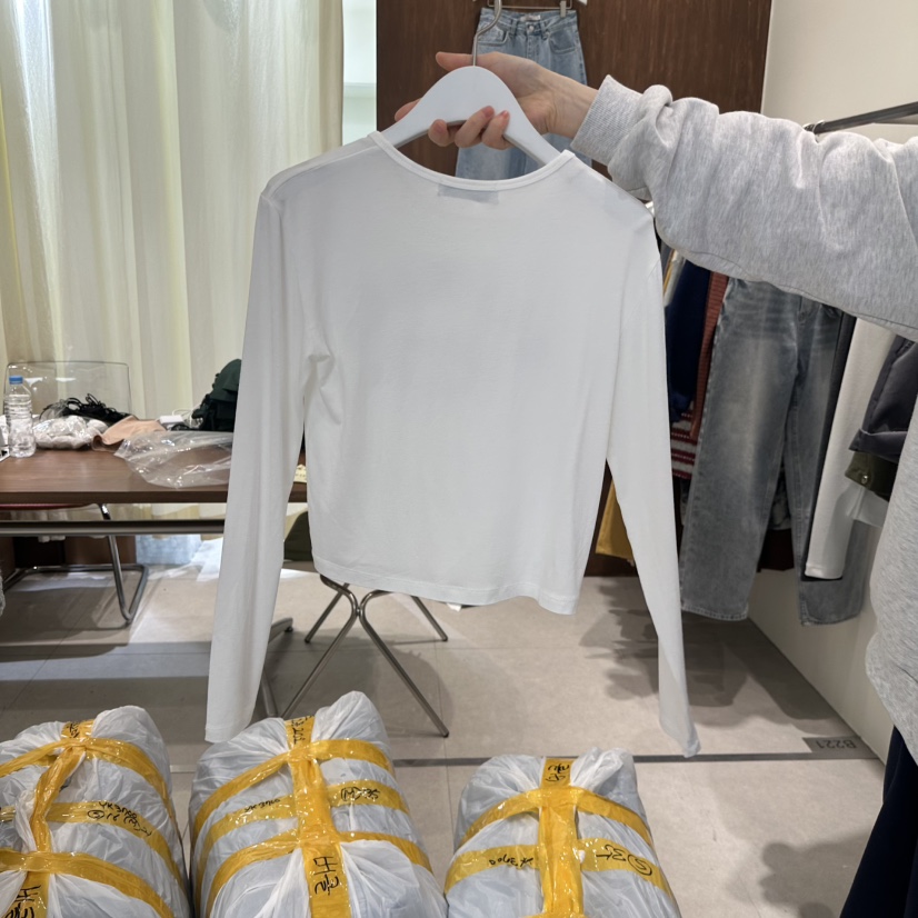 BUCKLE直郵韓國代購女裝新款推薦真品25春夏熱賣職業長袖T恤BUCKLE長袖T恤