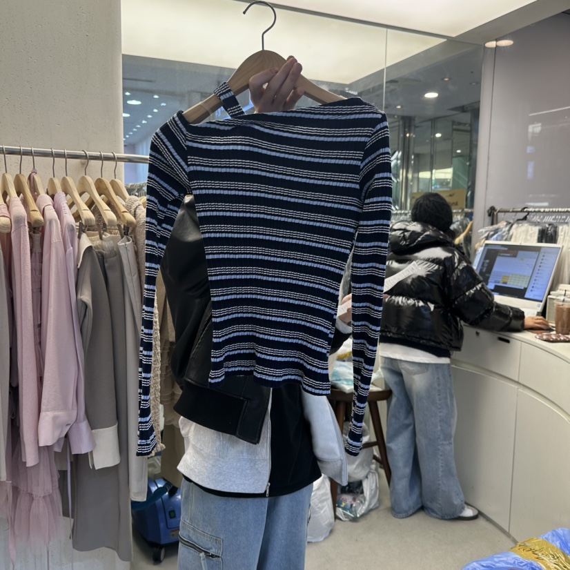 FOUNDATION直郵韓國代購女裝新款25春夏時尚推薦人氣長袖T恤FOUNDATION長袖T恤