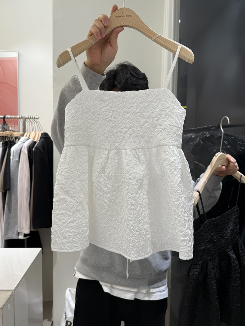 MEMO CLASSIC東大門實拍女士新款休閑時尚真品推薦吊帶背心MEMO CLASSIC吊帶/背心