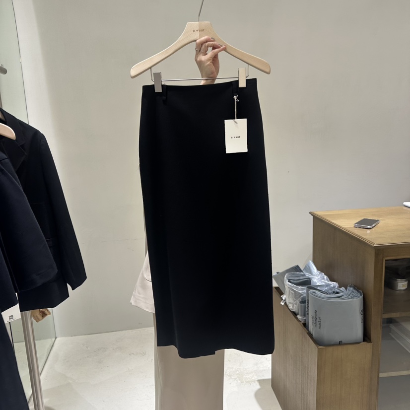 A WANT東大門直郵女裝新品職業25春夏時尚熱賣人氣真品長裙A WANT長裙圖色2