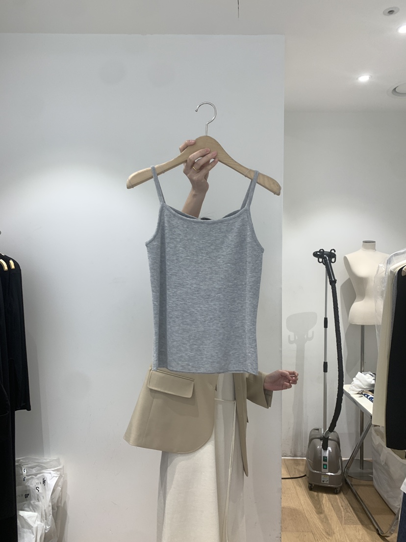 OUR-A韓國直郵女裝新款推薦職業25春夏時尚休閑吊帶背心羊毛OUR-A吊帶/背心圖色3
