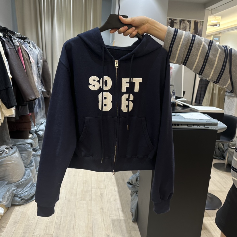 SOFTNESS韓國直郵女裝新品職業時尚人氣25春夏衛衣拉鏈柔軟連帽Softness/Cosmic衛衣圖色2