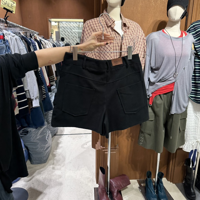 AMOUR韓國直郵東大門實拍女裝新品推薦人氣短褲不含腰帶口袋AMOUR短褲