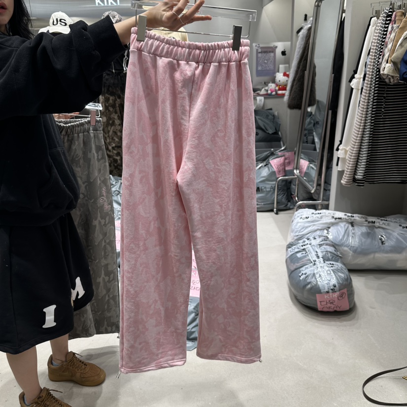 KIKI韓國直郵東大門實拍女裝新品人氣時尚推薦休閑褲刺繡迷彩KIKI休閑褲