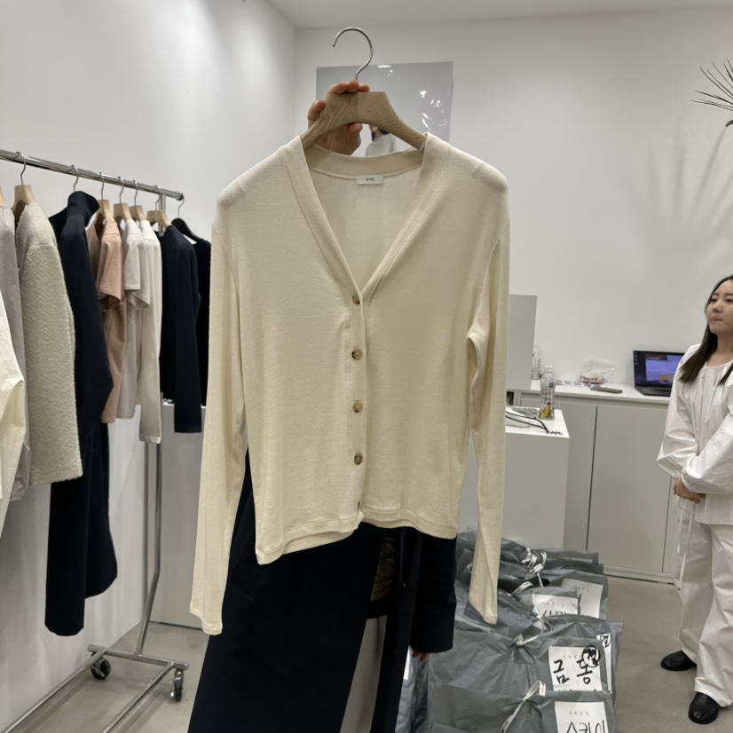 ARVE韓國直郵㊣東大門實拍女裝新品25春夏時尚熱賣職業針織衫ARVE針織衫圖色3