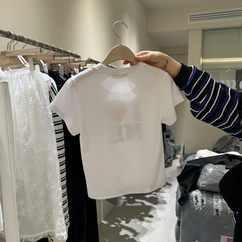 MOREMORE韓國直郵㊣東大門實拍女裝新款推薦25春夏熱賣時尚T恤more moreT恤