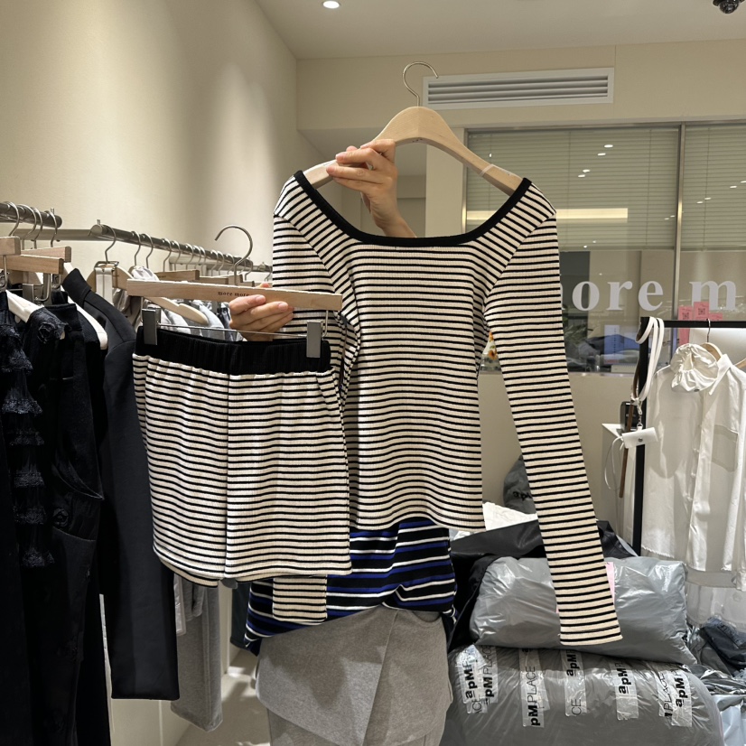 MOREMORE韓國直郵㊣女裝新款熱賣推薦職業休閑人氣時尚套裝more more套裝