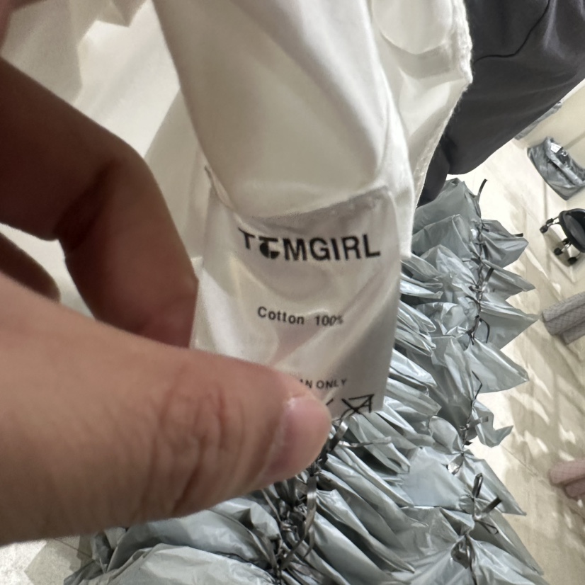 TOMGIRL韓國直郵㊣東大門實拍女裝新品熱賣時尚25春夏襯衫蕾絲衫TOMGIRL襯衫/蕾絲衫