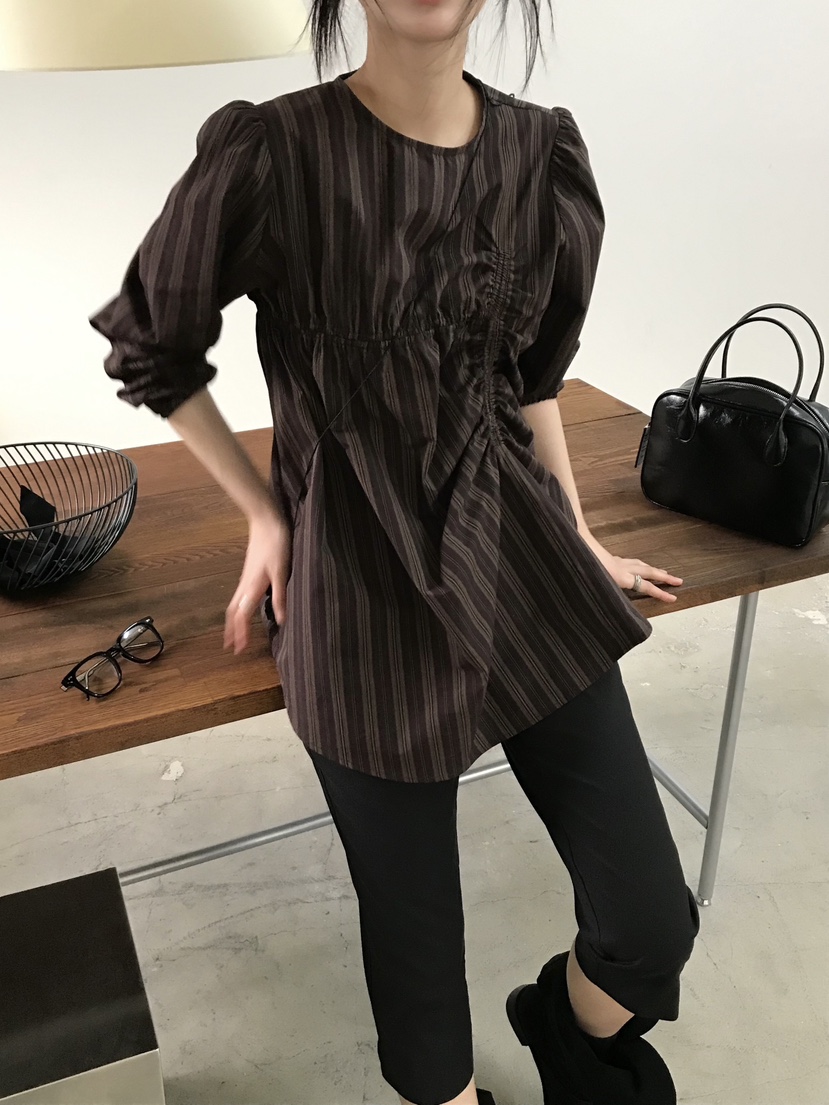 ESCHER韓國㊣直郵東大門代購女裝新款25春夏人氣襯衫蕾絲衫ESCHER襯衫/蕾絲衫
