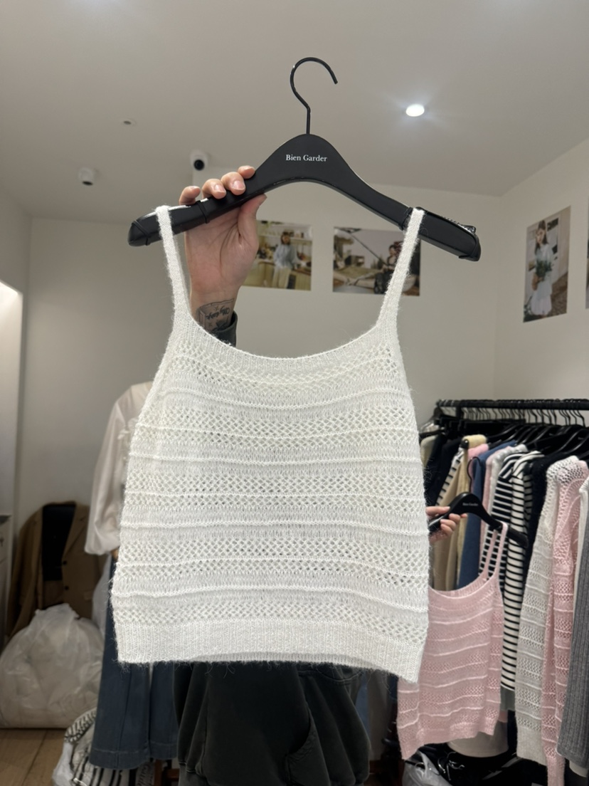 BIEN GARDER韓國直郵㊣女裝新款熱賣時尚25春夏吊帶背心馬海毛BIEN GARDER吊帶/背心圖色1
